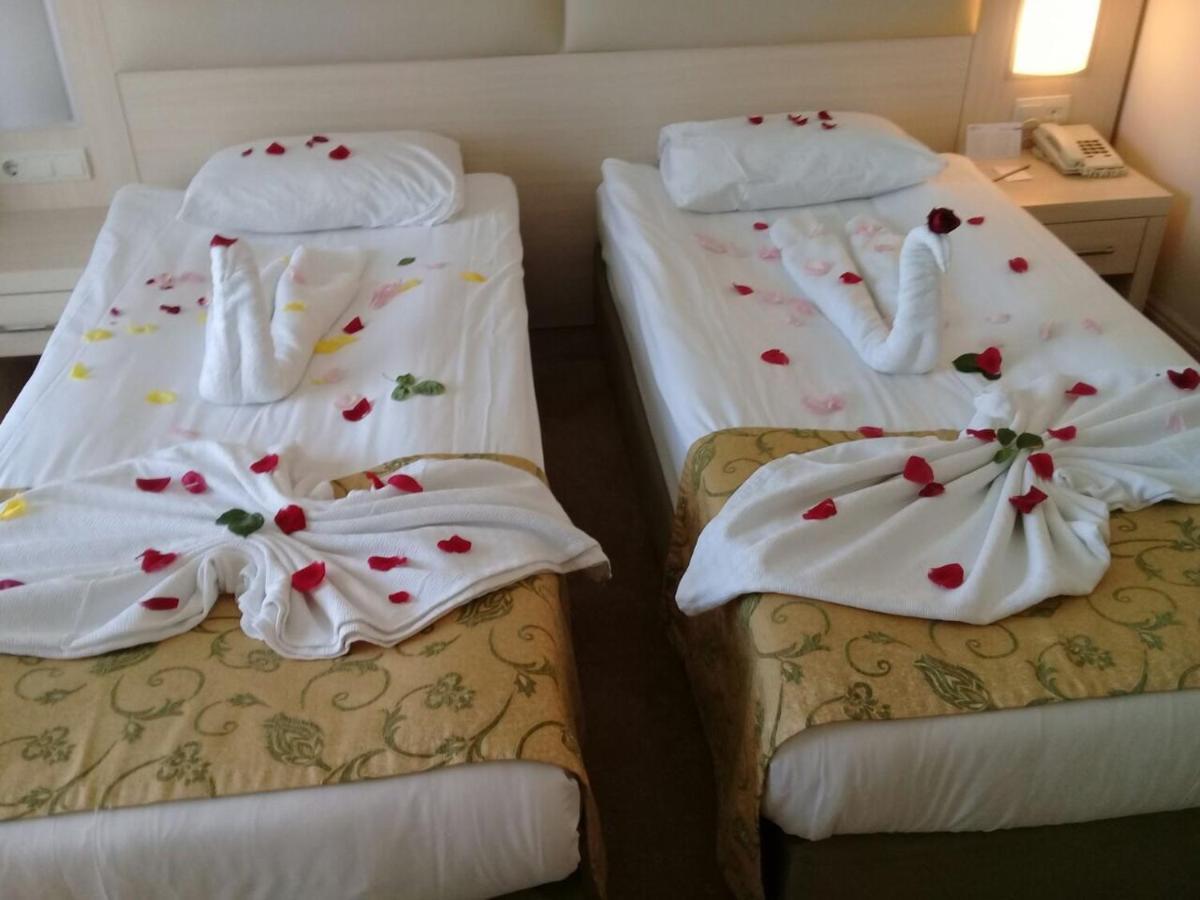 Mg Moms Hotel Kemer Exterior photo